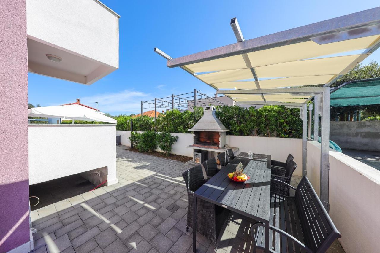 Villa Pino With Pool, Sauna & Jacuzzi Petrcane Eksteriør bilde