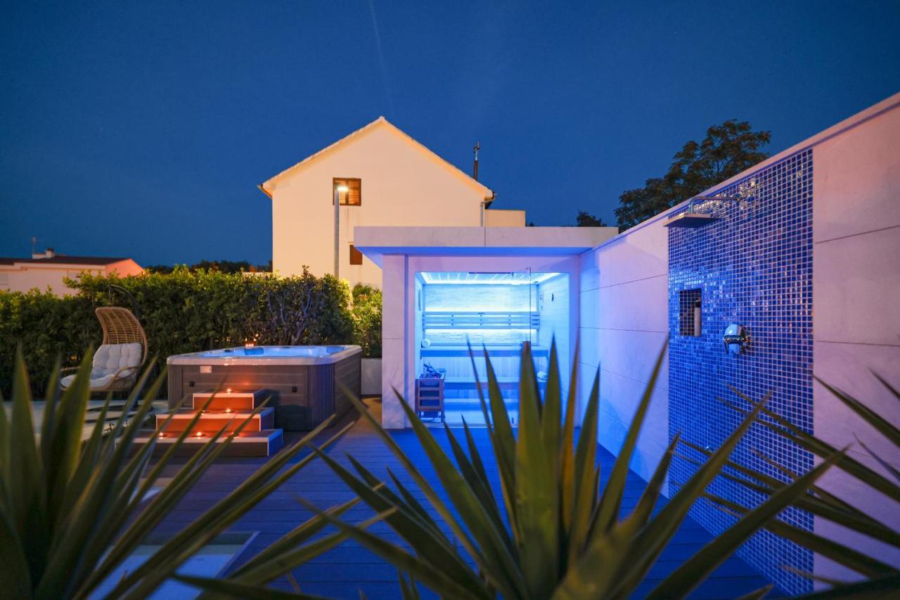 Villa Pino With Pool, Sauna & Jacuzzi Petrcane Eksteriør bilde